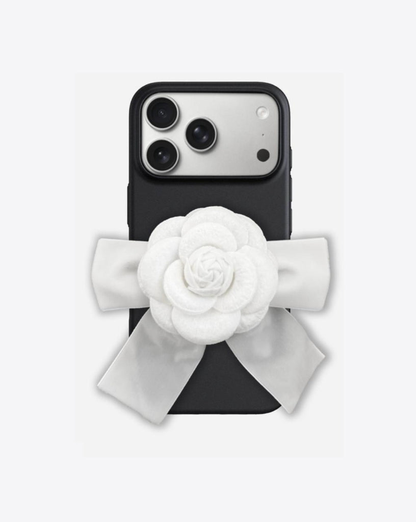 Isabella Case Black iPhone 15