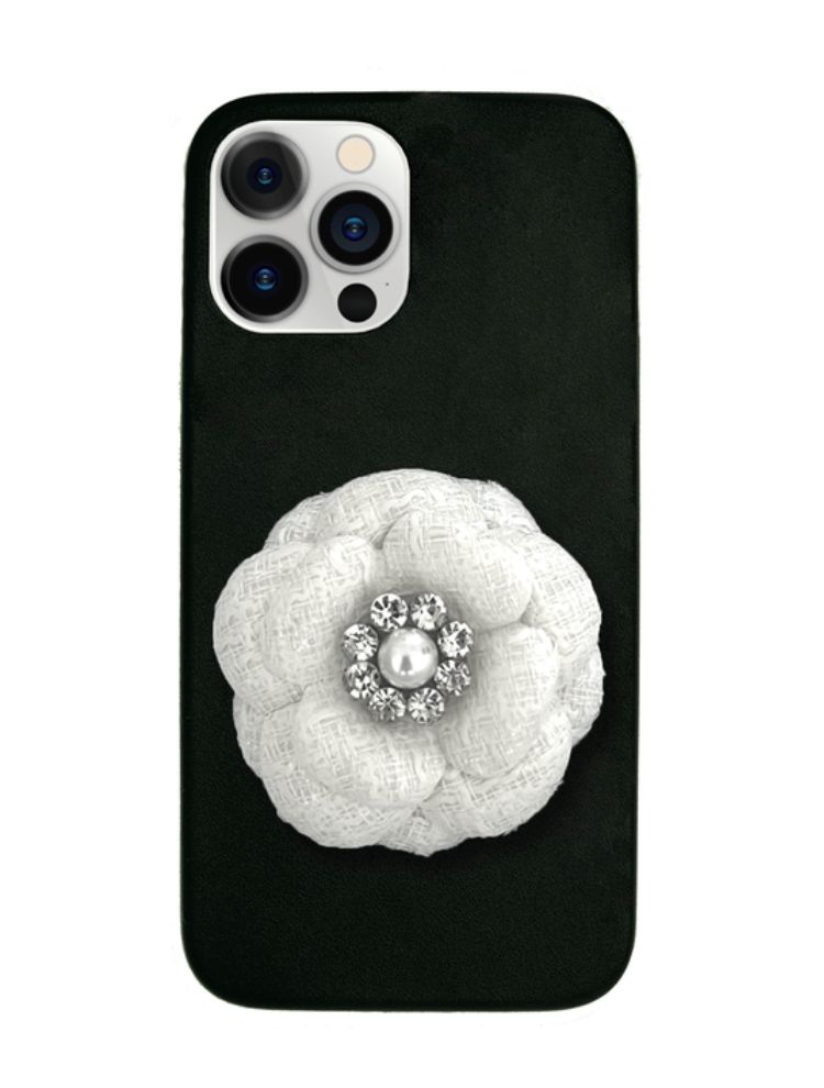 Phoebe Case Black iPhone 15